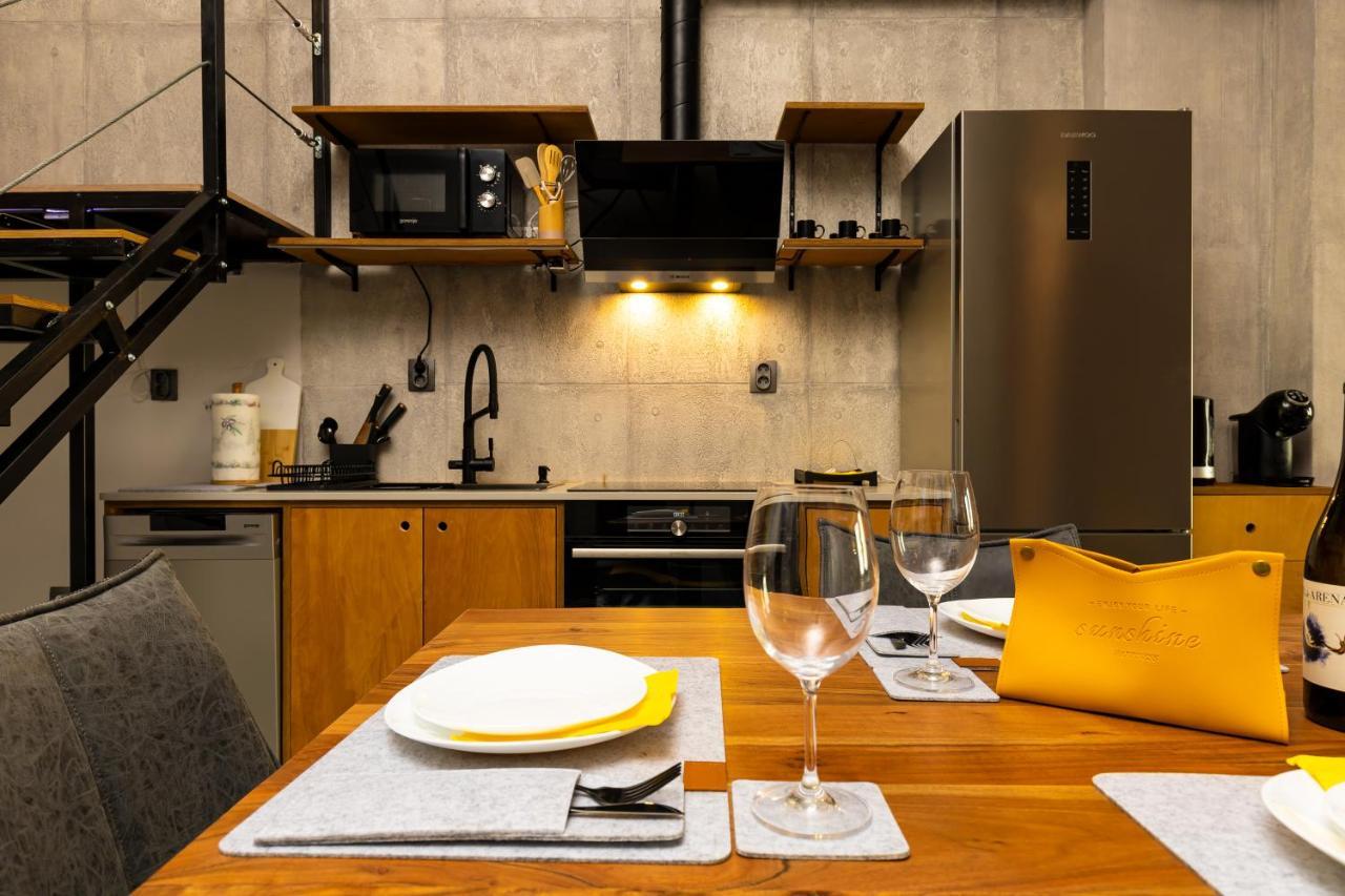 شقة Industrial-Style 2Bd Loft With Parking Spot By Flat Mаnager بلوفديف المظهر الخارجي الصورة