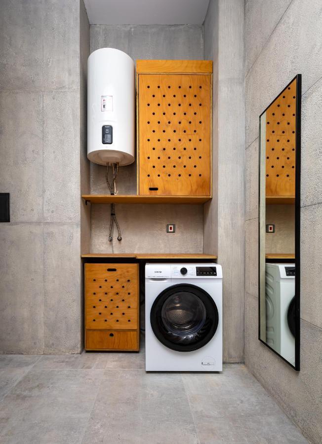 شقة Industrial-Style 2Bd Loft With Parking Spot By Flat Mаnager بلوفديف المظهر الخارجي الصورة