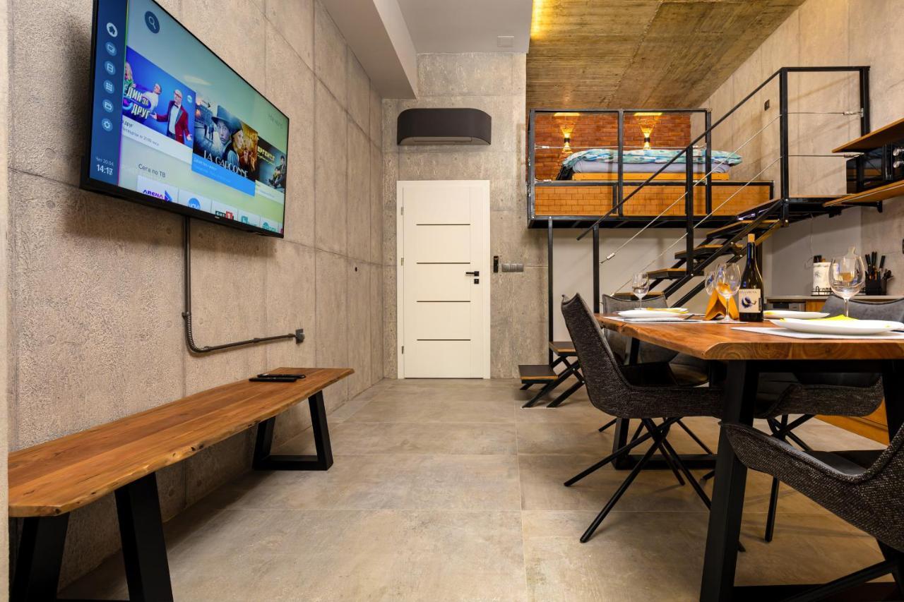 شقة Industrial-Style 2Bd Loft With Parking Spot By Flat Mаnager بلوفديف المظهر الخارجي الصورة