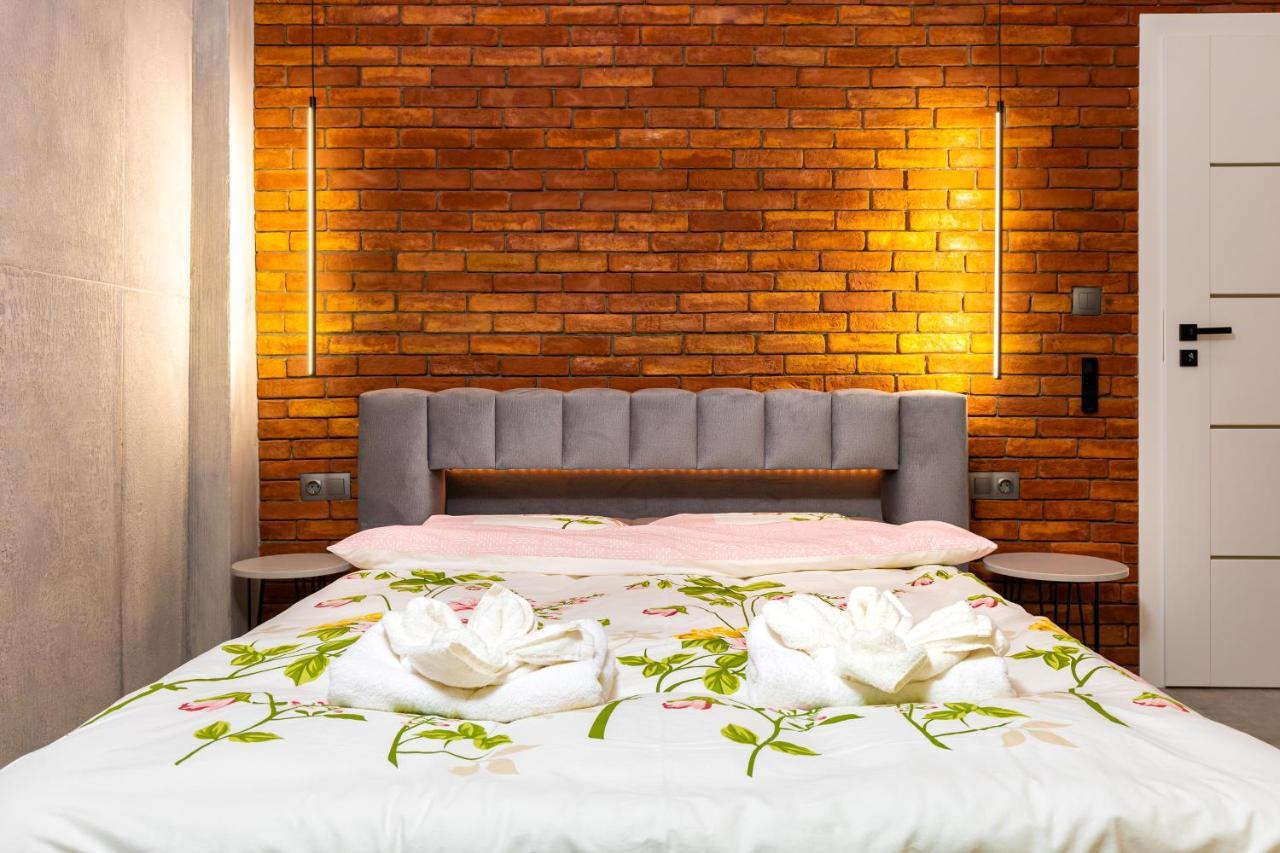 شقة Industrial-Style 2Bd Loft With Parking Spot By Flat Mаnager بلوفديف المظهر الخارجي الصورة